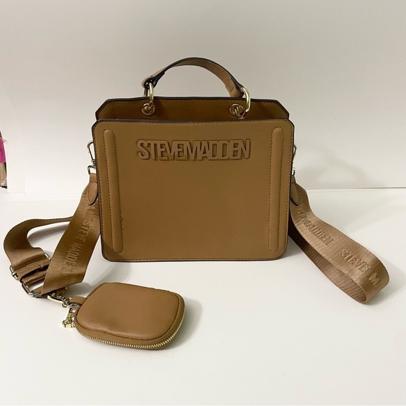 Steve Madden Bevelyn Crossbody Bag - Picture 1 of 15